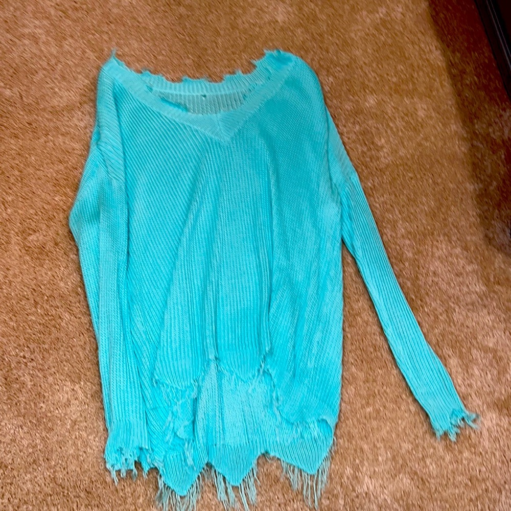 American Engle cute oversized blue ruffle sweater